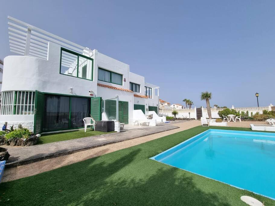 La Casa De Las Palomitas Коралео Екстериор снимка